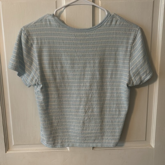 American Eagle Top - Picture 2 of 3